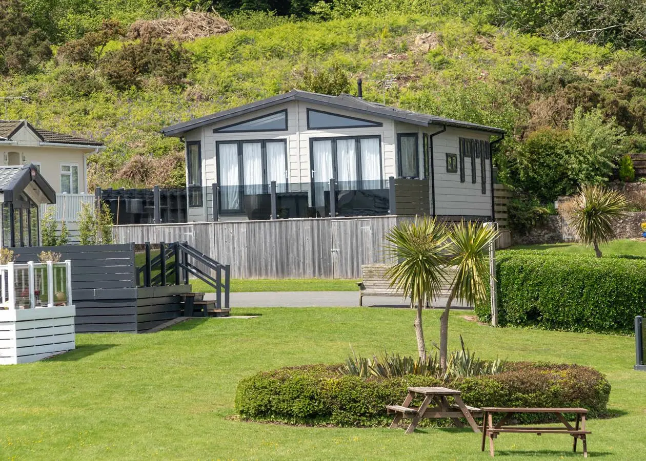 crugan holiday home surrounded by greenery